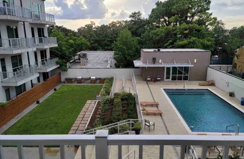 New Orleans Condo | Luxury 2 Bedroom Condo in Vibrant NOLA Bywater!