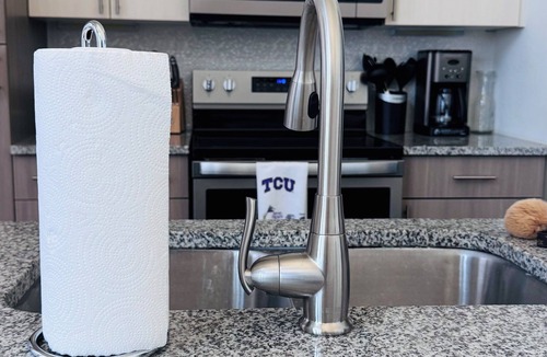Fort Worth Apartment | Luxury 2-Bedroom Retreat Minutes from TCU Campus