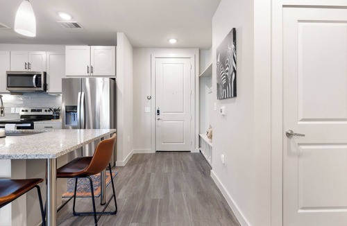 Windsor Park Apartment | Luxury 2-BR with Juliet Balcony