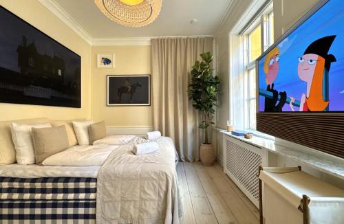 Copenhagen K Apartment | Luxury 260 sqm with 4BR overlooking Kings Garden