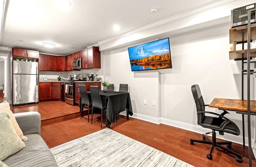 Southwark Apartment | Luxury 2BD | 2 Beds | Queens Village