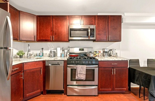 Southwark Apartment | Luxury 2BD | 2 Beds | Queens Village