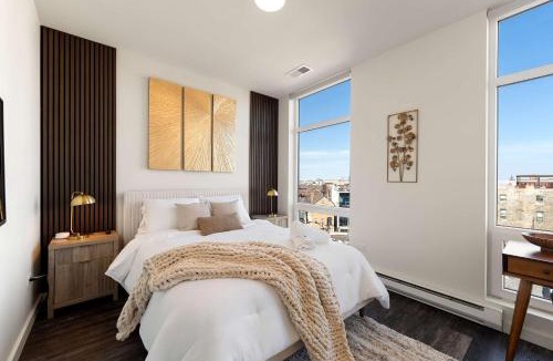 Pulaski Park Apartment | Luxury 2BD-2BA View-Gym-Rooftop