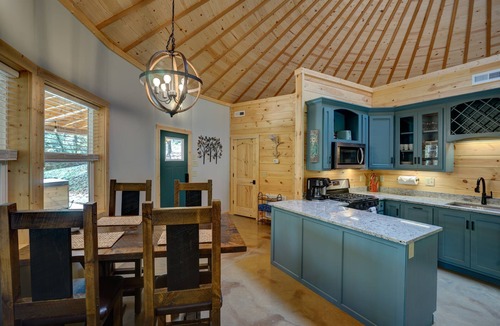 Cherokee Cabin | Luxury 2BD 2BA Yurt, Hot Tub, Firepit in Deep Creek Smoky Mountain Natl Park