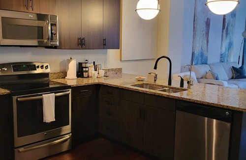 Downtown West Palm Beach Apartment | Luxury 2BD-2BH Unique Stay Experience