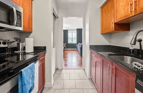 Center City Apartment | Luxury 2BD | Center City | 4 Beds | By JFK plaza