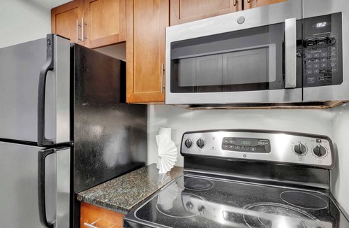 Center City Apartment | Luxury 2BD | Center City | 5 Beds | By JFK plaza