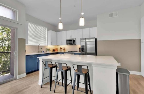 Deep Ellum Apartment | Luxury 2BD | Deep Ellum | Free Parking | Pool+Gym