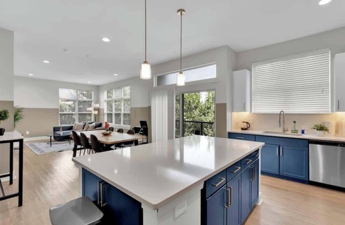 Deep Ellum Apartment | Luxury 2BD | Deep Ellum | Free Parking | Pool+Gym
