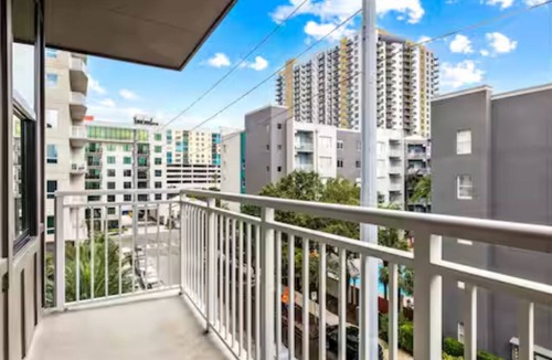 Channel District Apartment | Luxury-2BD down town Tampa channel side 3-BED FREE-PARKING