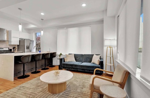 Olde Kensington Apartment | Luxury 2BD | Sleeps 8 | Northern Liberties