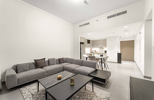 Dubai Apartment | Luxury 2BR Dubai Creek Harbour | Pool, Gym, Parking & Balcony Views