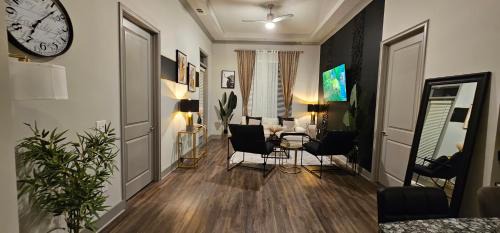 Lindbergh Apartment | Luxury 2br Apartment (Buckhead)