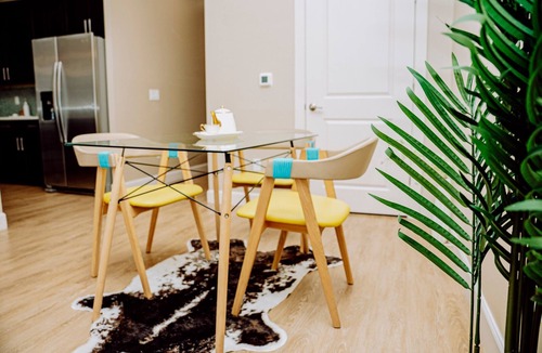 East Cambridge Apartment | Luxury 2BR Cambridge Oasis. Walk to Harvard, MIT & River