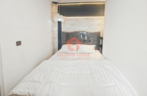 Kelapa Gading Barat Apartment | Luxury 2BR Gading Apt MOI Pool & Wi-Fi