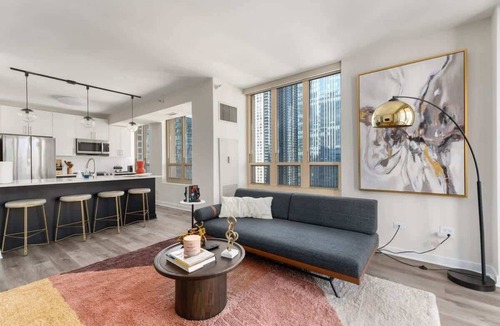 Rush and Division Apartment | Luxury 2BR on Michigan Ave with Private Balcony