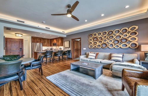 Lakeside Park Condo | Luxury 2Br Residence steps from Heavenly Village & Gondola by RedAwning
