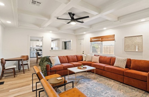 Edmond House | Luxury 3 BDR Edmond, Fuseball, Pac-Man, Sleeps 9, 12 Point Getaways
