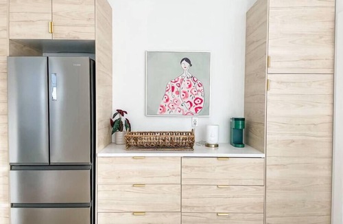 Rochester House | *Luxury 3 Bed 2.5 Bath/Prime Park Ave. Location*