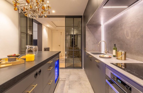Milla de Oro Apartment | Luxury 3-Bed Apartment in Salamanca, Madrid