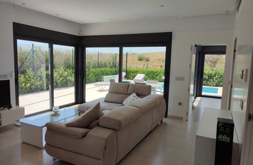 Jeronimo y Avileses y Balsicas de Arriba Villa | Luxury 3 Bedroom 2 Bathroom Villa with Pool