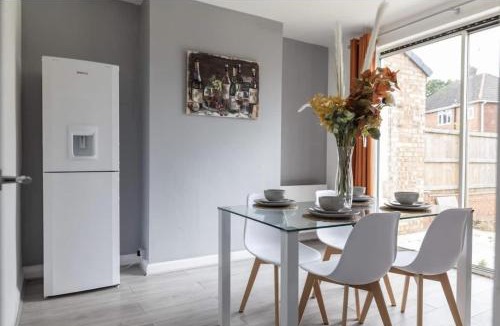 Kettering House | Luxury 3 bedroomed home