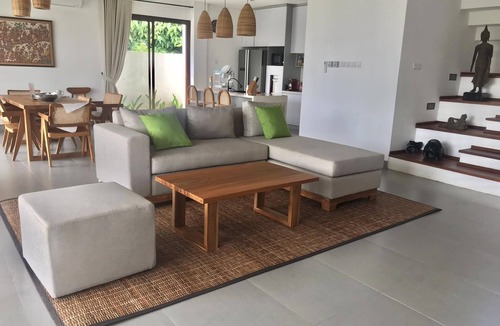 Pengosekan House | Luxury 3 bedrooms villas