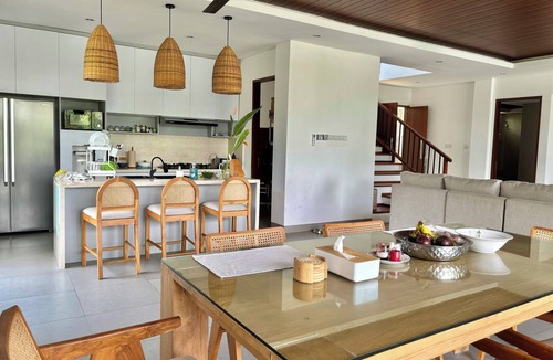 Pengosekan House | Luxury 3 bedrooms villas