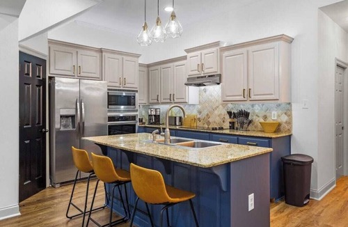 South Baton Rouge Condo | Luxury 3 Kings, Fully Equipped, near LSU