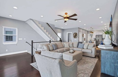 Buckeye Lake House | Luxury 3-Level Waterfront| Stunning Views+Dock