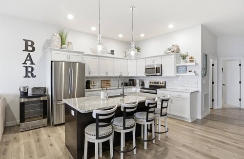 Osage Beach Apartment | Luxury 3b 2ba sleeps 8
