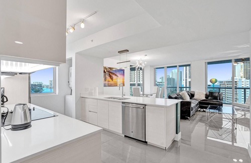 Hallandale Beach Apartment | LUXURY 3BD APARTMENT BEACHWALK