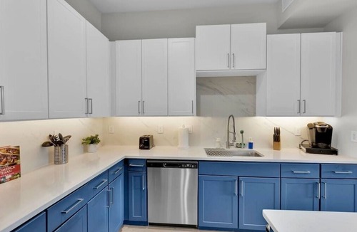 Deep Ellum Apartment | Luxury 3BD | Deep Ellum | Free Parking | Pool+Gym
