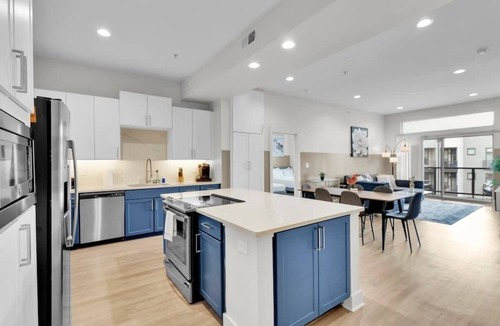 Deep Ellum Apartment | Luxury 3BD | Deep Ellum | Free Parking | Pool+Gym