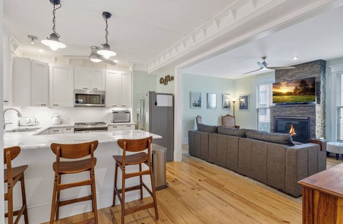 Front Park House | Luxury 3BR, 2 Full + 2 Half Baths/Walk to Elmwood/Garage/EV Charger/AC