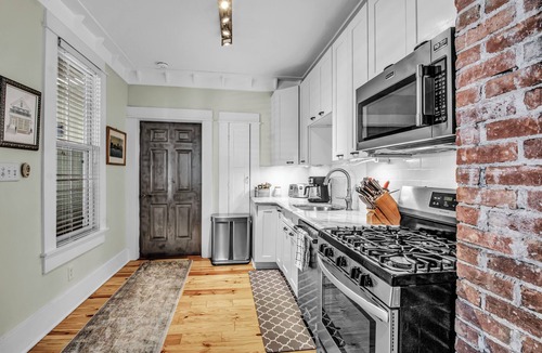 Front Park House | Luxury 3BR, 2 Full + 2 Half Baths/Walk to Elmwood/Garage/EV Charger/AC