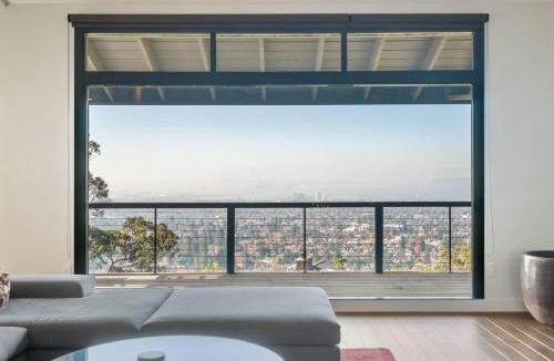 Claremont Hills House | Luxury 3BR Hillside Retreat wAC Panoramic View