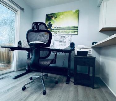 Bloomington House | LUXURY 3BR Home Near IU & Downtown