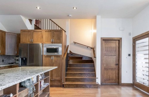 LaSalle House | Luxury 3Br House! Indoor Parking! 10 min to DT!