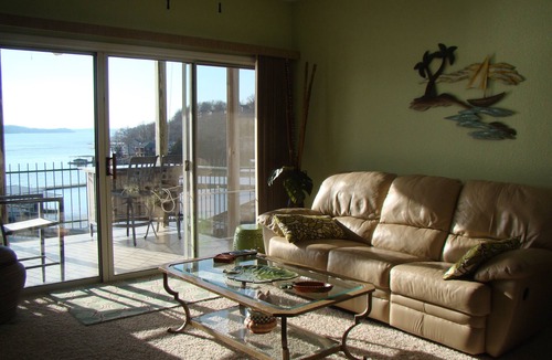 Lakeland Condo | Luxury 3BR, Lakefront/Ground Level Condo, Breathtaking Main Channel view, Wifi