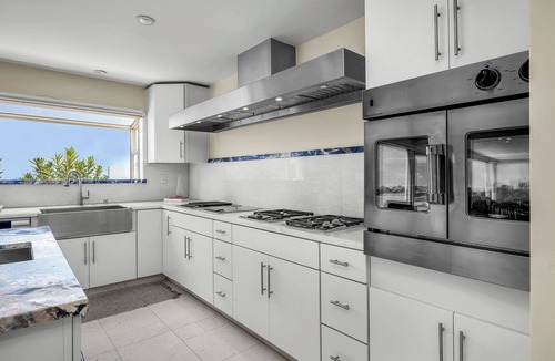 Malibu House | Luxury 3BR Malibu Home w Pool/Panoramic Ocean View