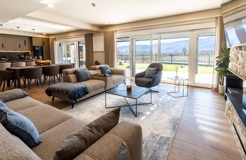 Lovinac Villa | Luxury 3BR Mountain Spa Villa with Heated Pool