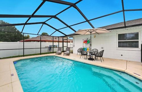 Cypress Gardens House | Luxury 3BR with Private POOL & GAME ROOM, only 4 MIN to LEGOLAND