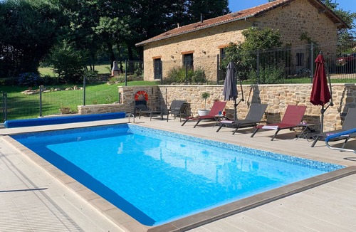 Marval House | Luxury 4 bed gîte with private pool