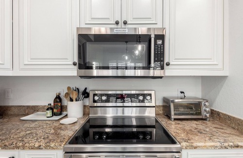 Val Vista Lakes House | Luxury 4 bedroom home in peaceful Gilbert with Saltwater pool