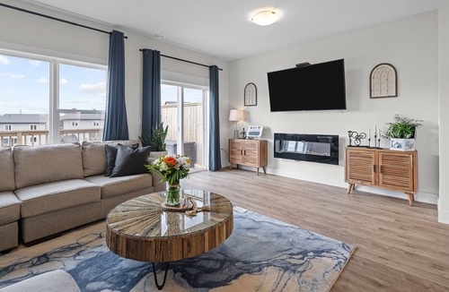 Halifax House | ☆ Luxury 4 Bedroom ☆Netflix Cable