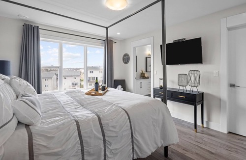 Halifax House | ☆ Luxury 4 Bedroom ☆Netflix Cable