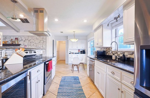Plano House | Luxury 4-bedroom Retreat in Plano with Pool, Jacuzzi, Games & Relaxing Vibes
