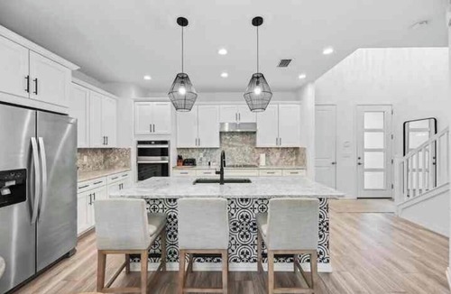 Naples House | Luxury 4-bedroom townhome in beautiful Naples with Pool