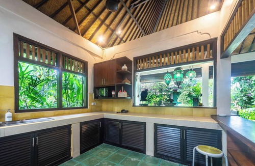 Nakula Villa | Luxury 4-BR Oasis with Private Pool & Tropical Garden in Seminyak